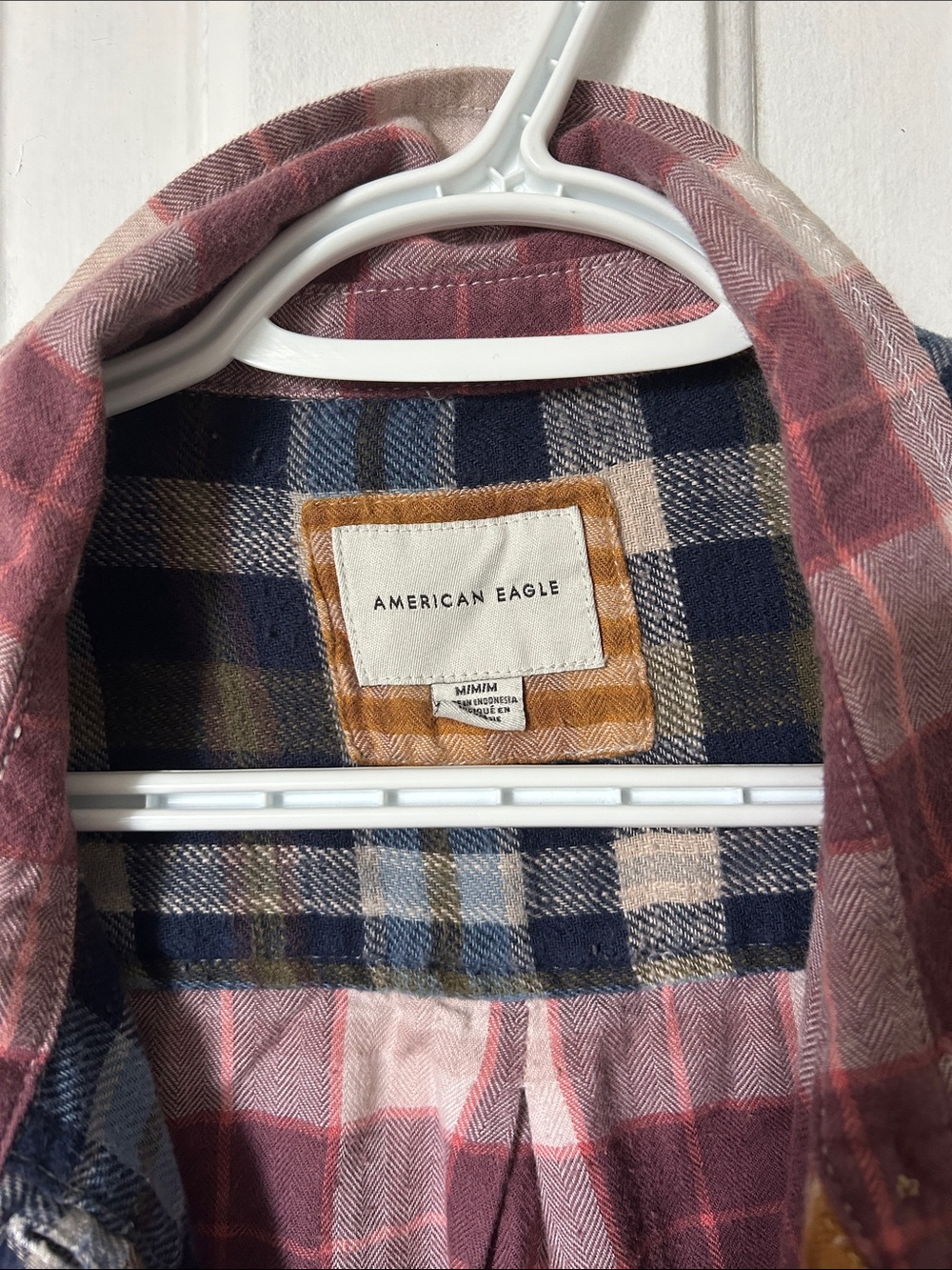 American Eagle Outfitters Cozy Cabin Cropped Patchwork Plaid Flannel Shirt - Picture 3 of 5